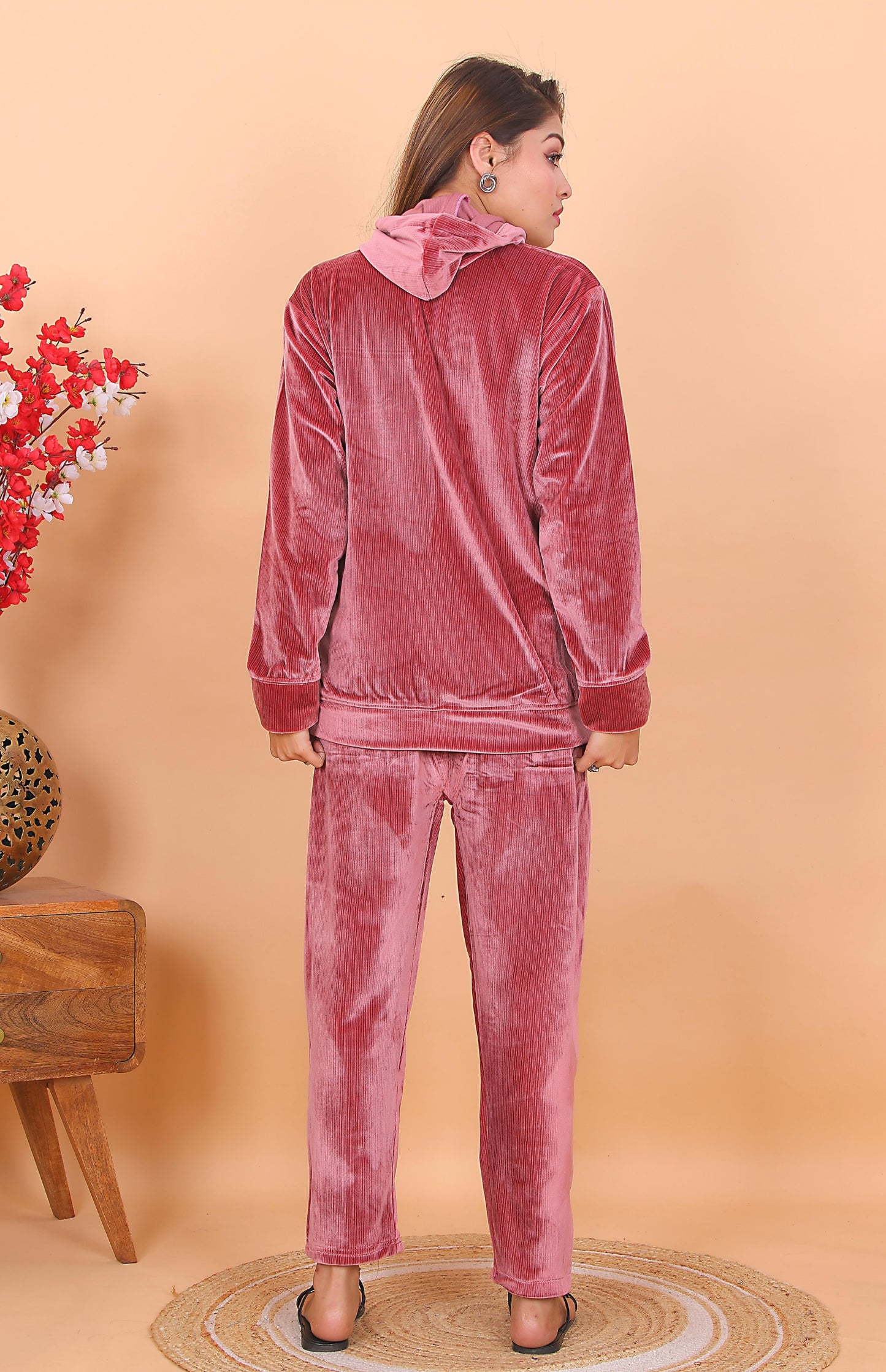 AdaFashions Pink Double Lined Velvet Co-Ord Set – Winter Hooded Type